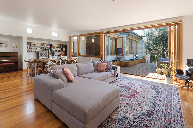 35 Katawa Grove