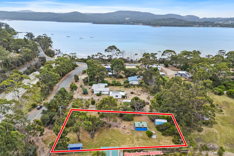 355 White Beach Road, White Beach, TAS, 7184