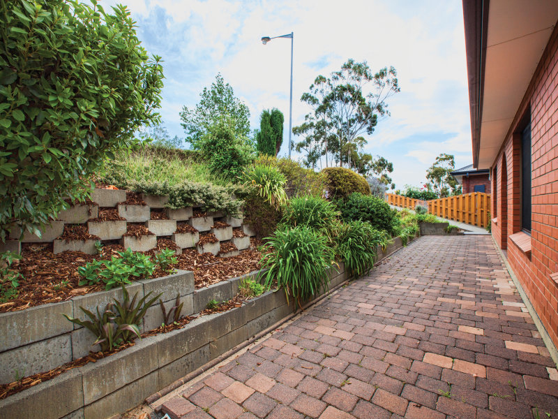 36 St Helens Street, LINDISFARNE, TAS, 7015