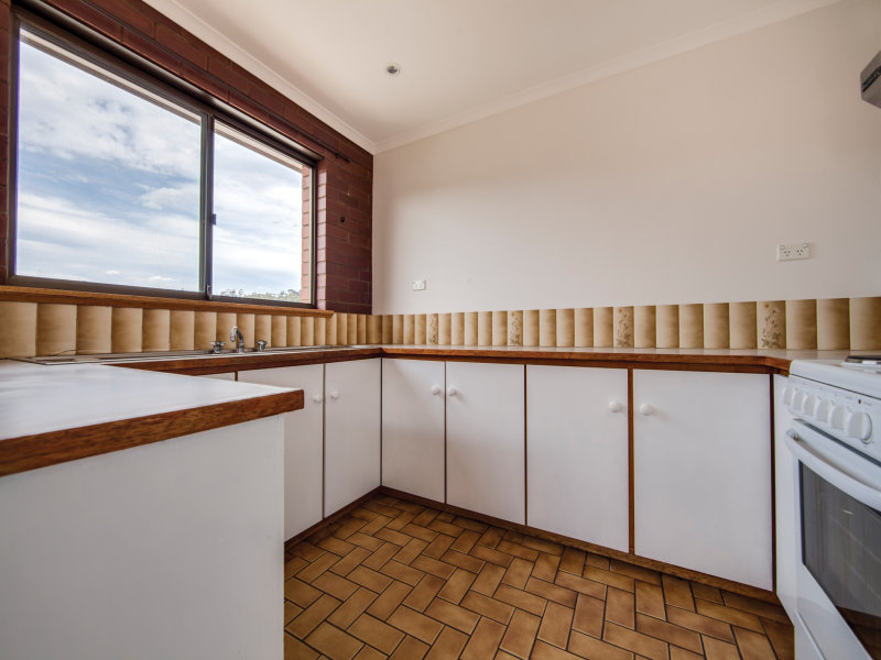 36 St Helens Street, LINDISFARNE, TAS, 7015