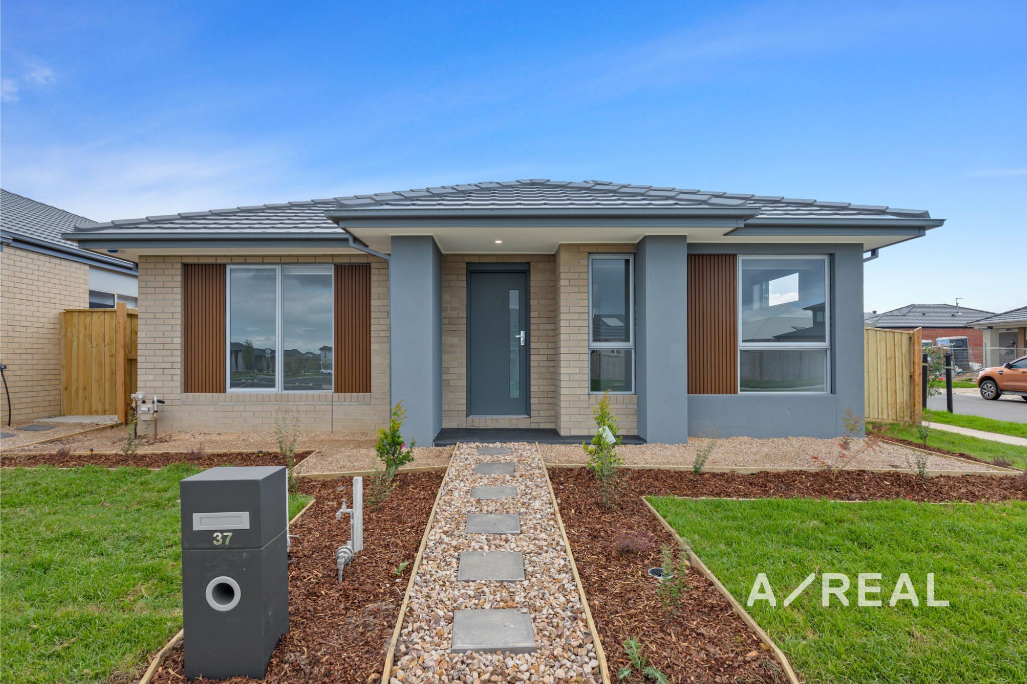 37 Plane Ave Mambourin VIC 3024 