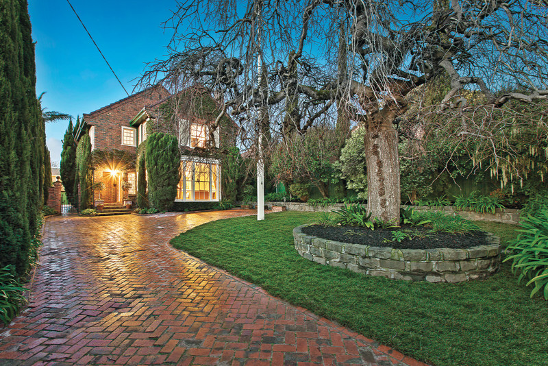 Melbourne House Prices & Luxury Property Sales Sell Your House