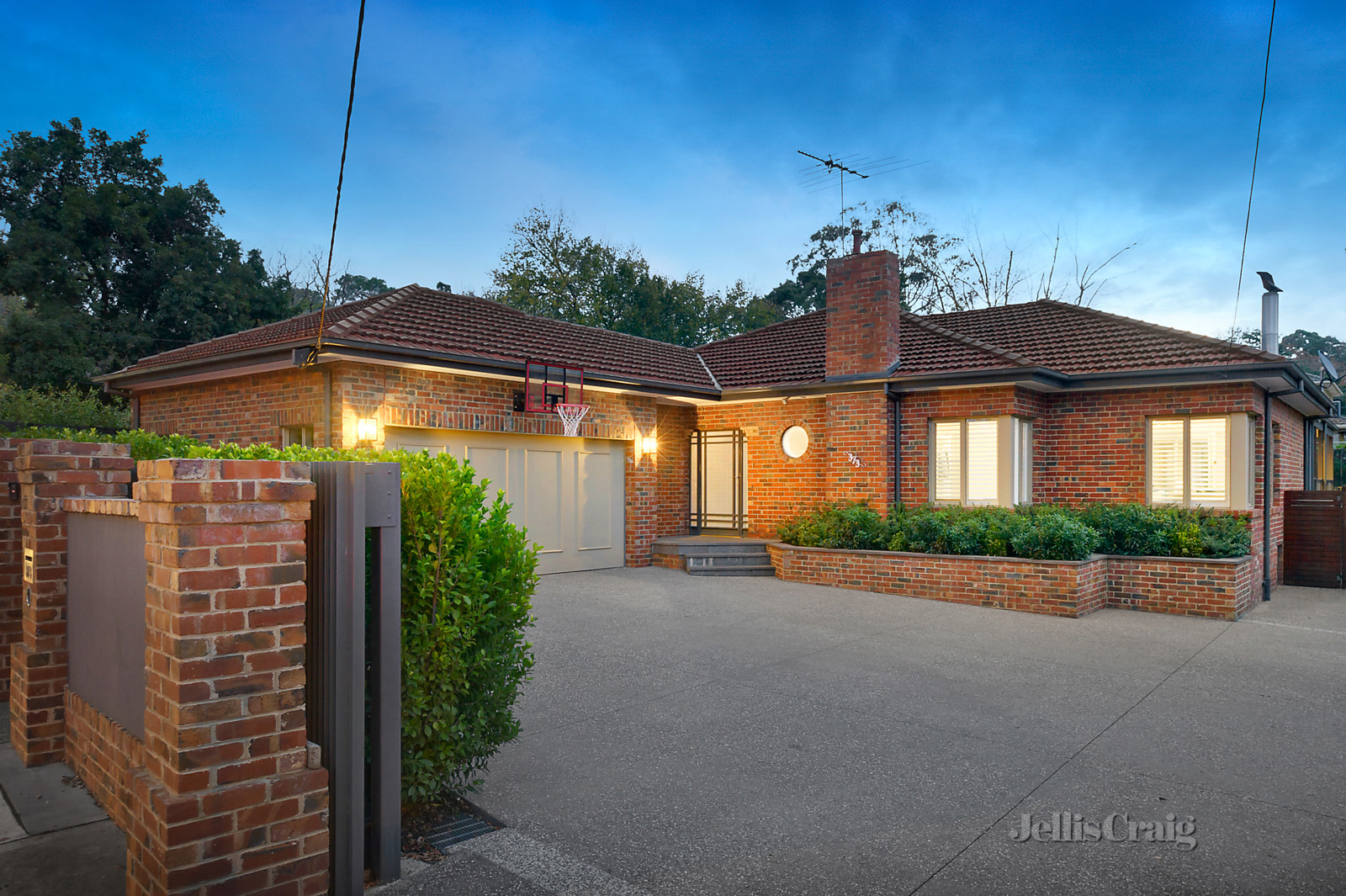 373 Lower Heidelberg Road, Eaglemont
- Print Image 1