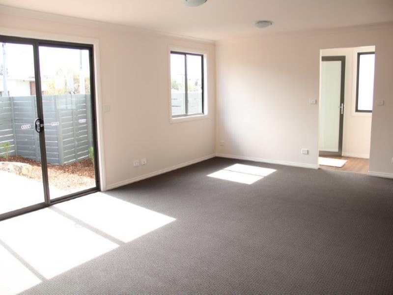3/8 Higson Street, MIDWAY POINT, TAS, 7171