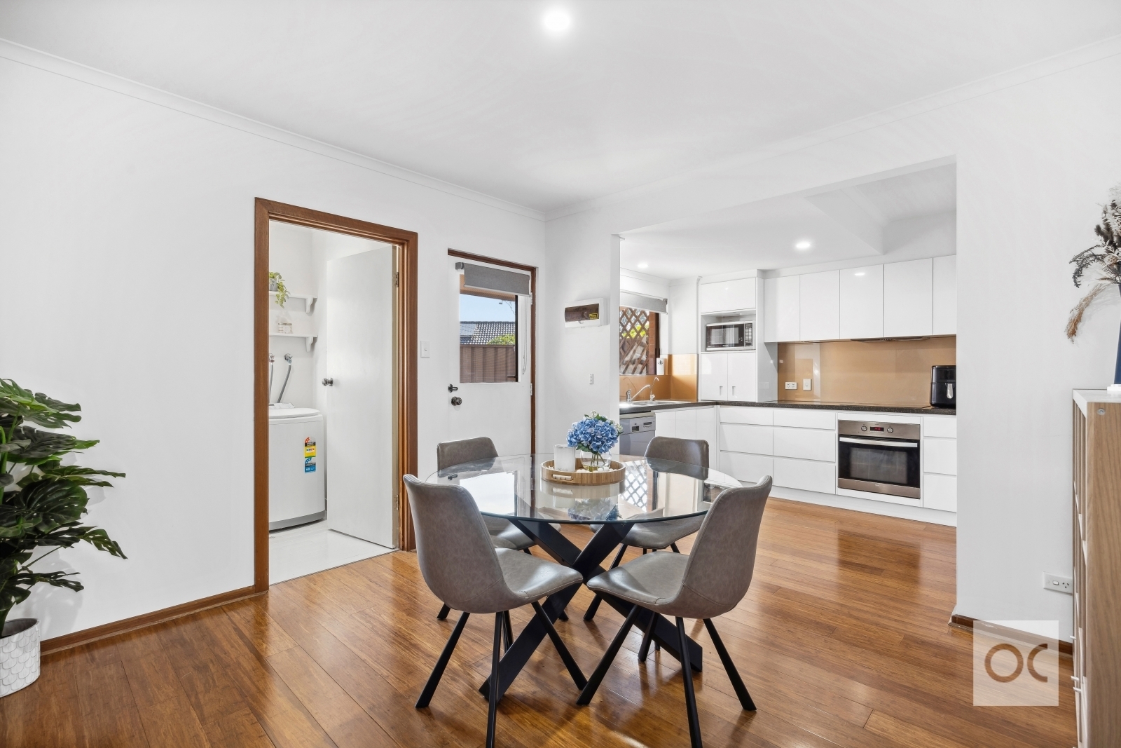 3/8 Joy Street
