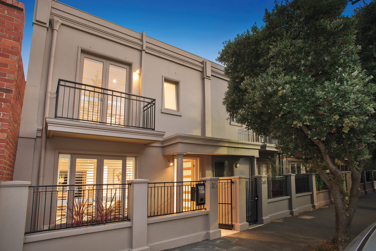 38 Stokes Street Port Melbourne Marshall White