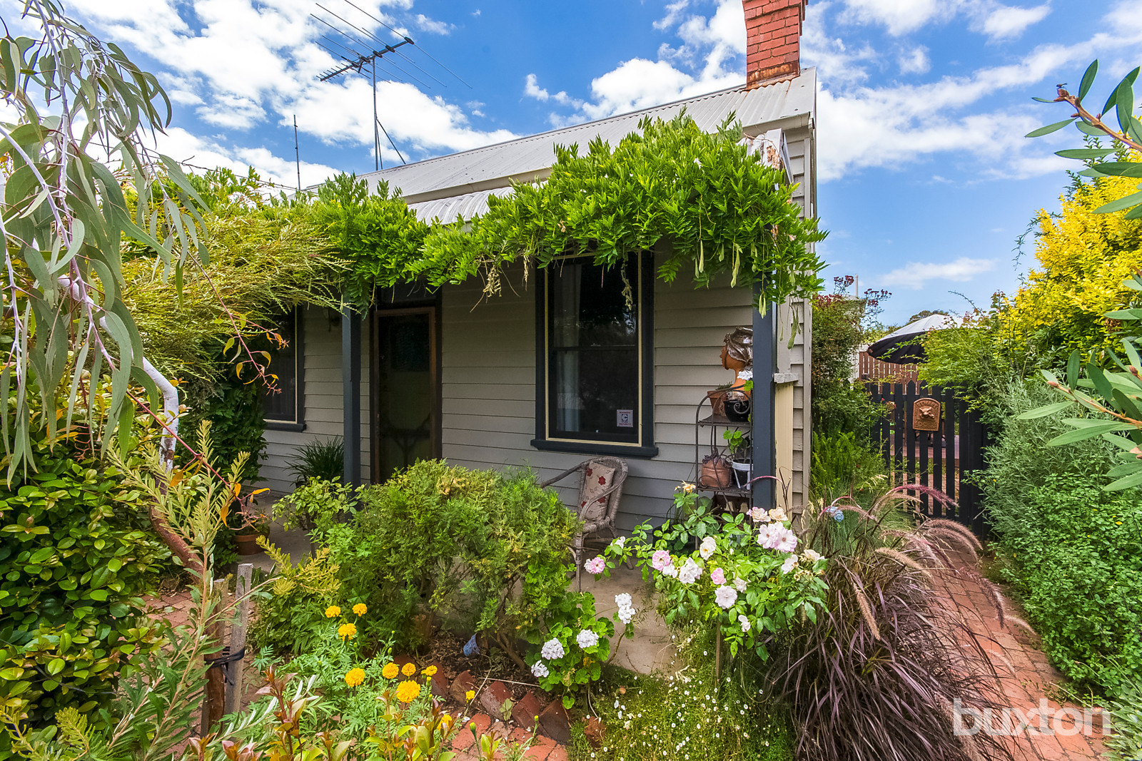 39 Loch Street, East Geelong VIC 3219 Buxton 2020