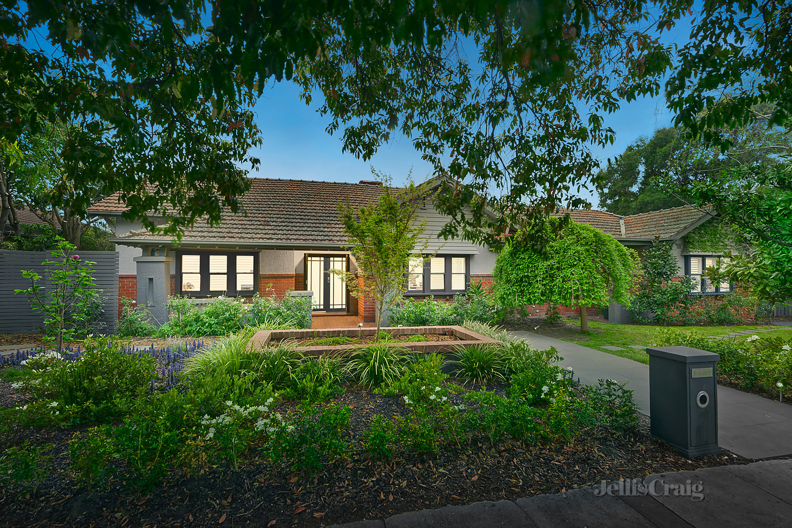 39 The Boulevard, Hawthorn
- Print Image 1