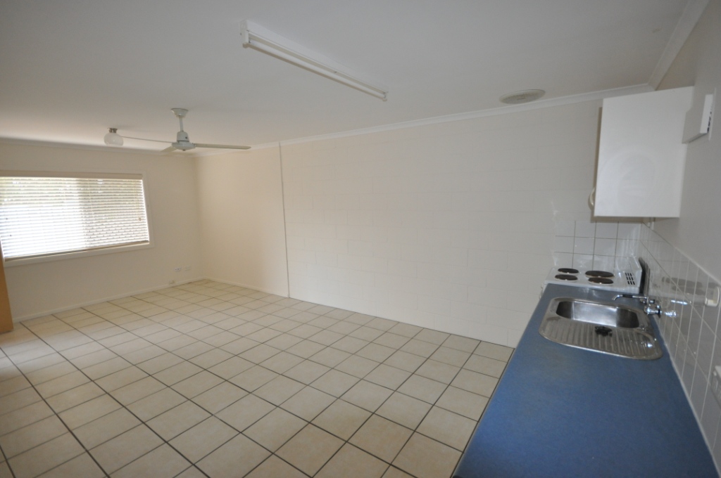 3/90 Farley Street CASINO 2