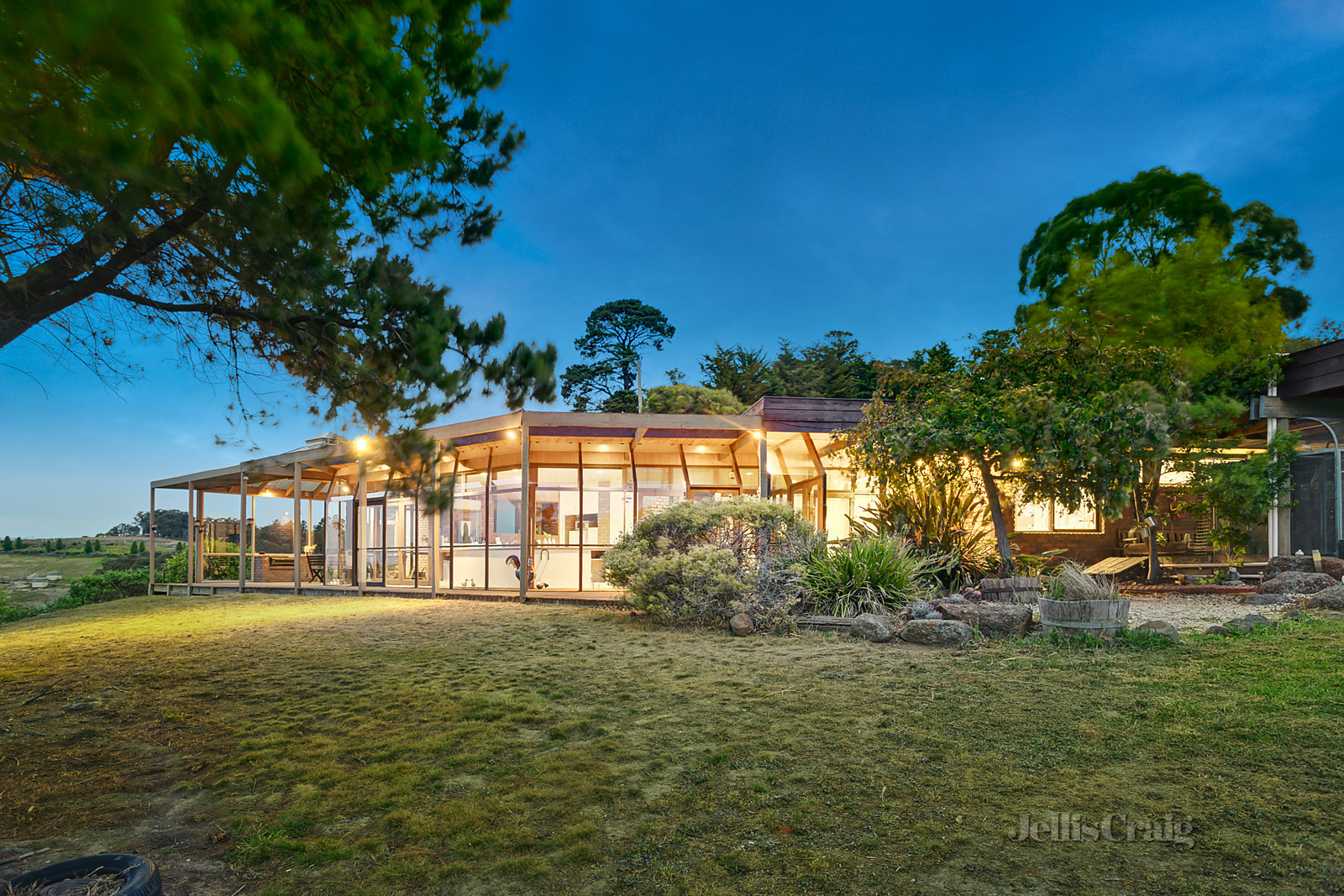 390 Kangaroo Ground-Warrandyte Road, Kangaroo Ground - Print Image 1