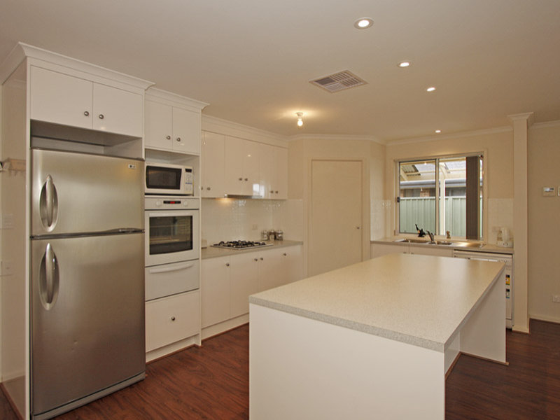 4 Aquamarine Avenue