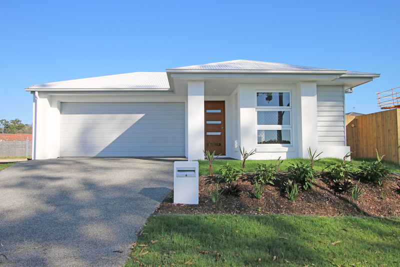 4 Arundel Springs Avenue ARUNDEL QLD 4214