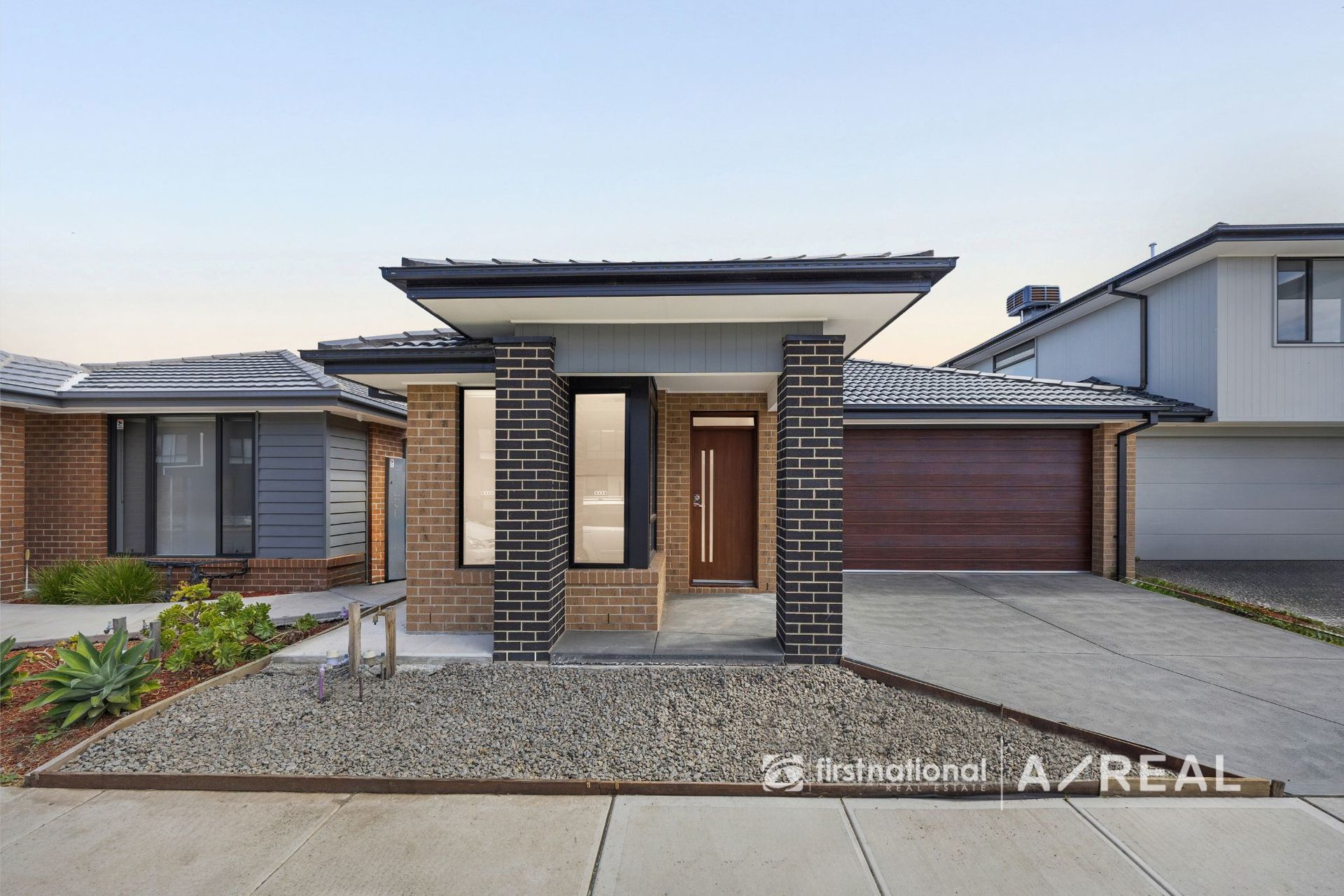 4 Barn Avenue, Wollert VIC 3750 