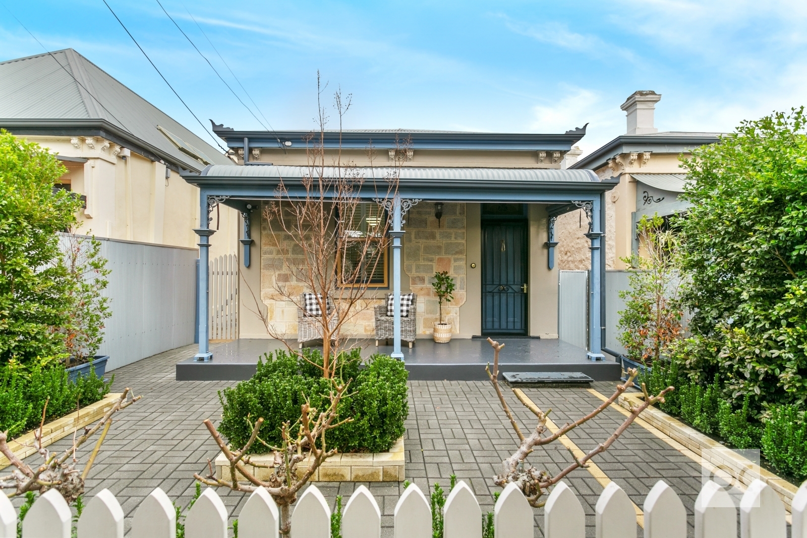 4 Catherine Street