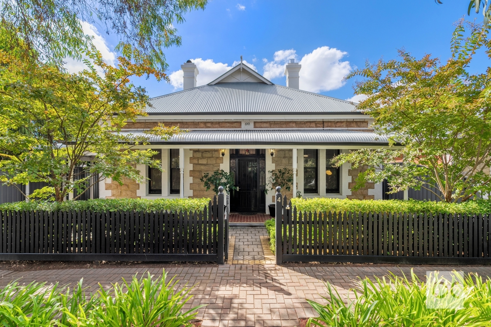 4 Clinton Avenue