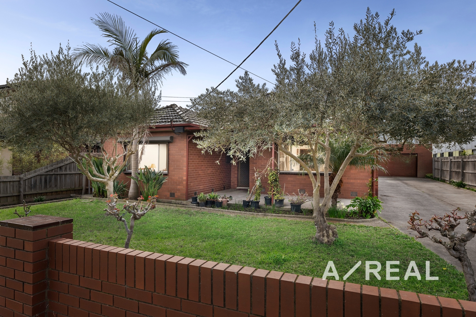4 Merrilands Road, Reservoir VIC 3073 