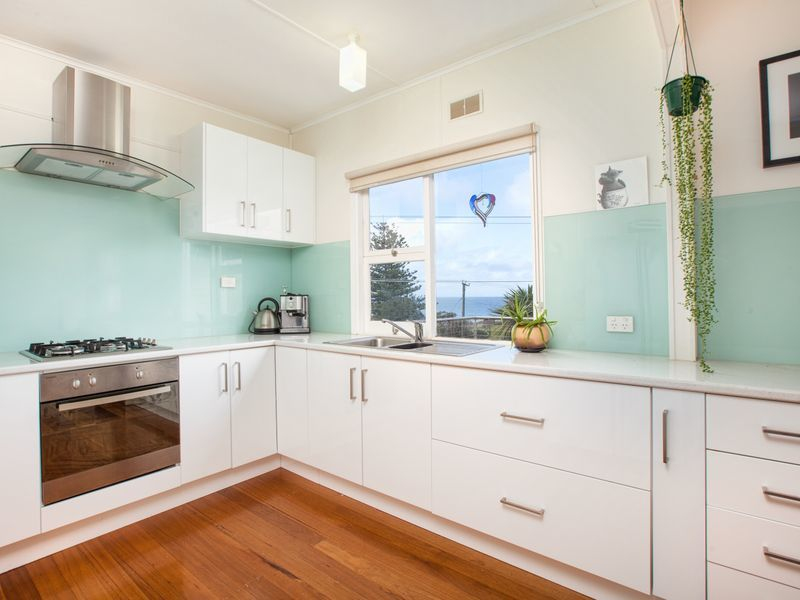 4 Old Jetty Road, EAGLEHAWK NECK, TAS, 7179
