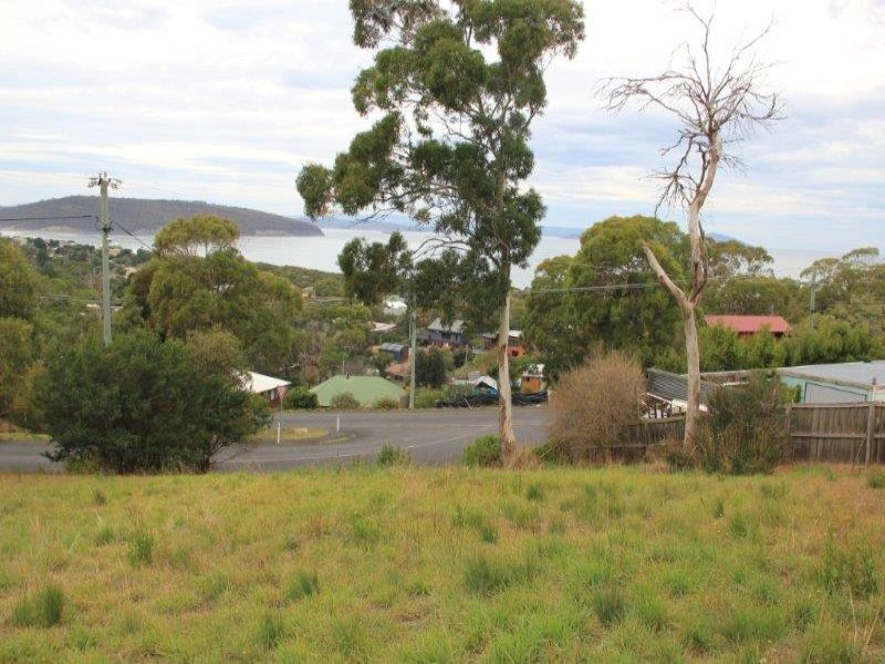 4 Wattle Road, DODGES FERRY, TAS, 7173