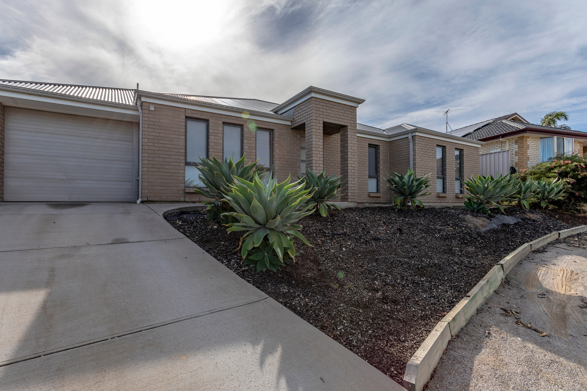 4 Woodrose Court