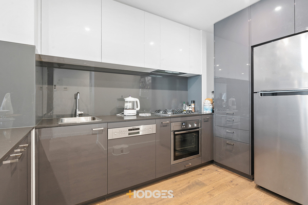 402/220 Bay Road Sandringham