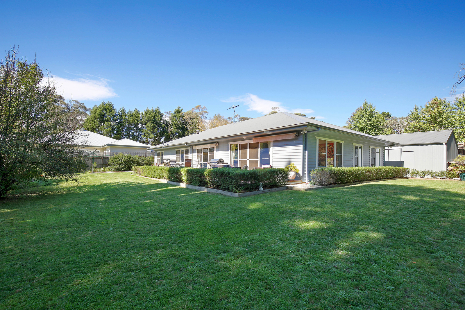 41 Pine Avenue, Wentworth Falls NSW 2782