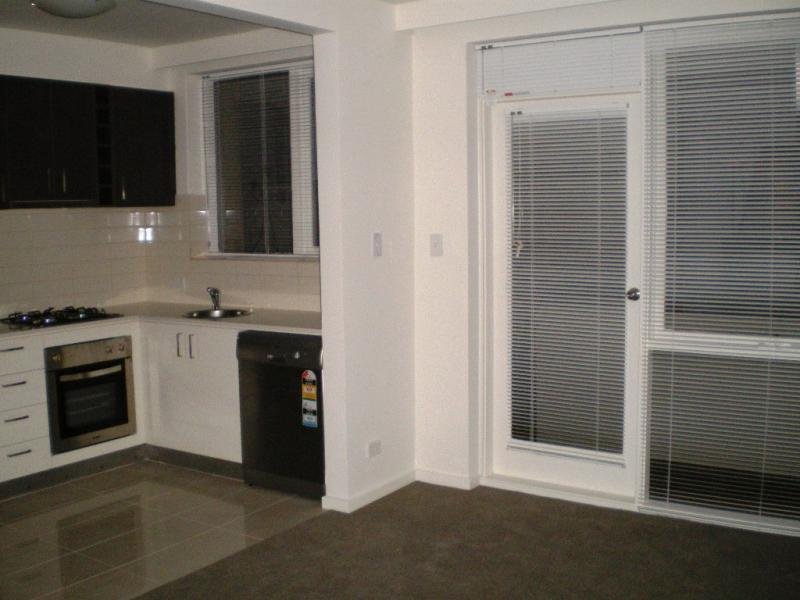 4/102 Westbury Street, St Kilda East VIC 3183 