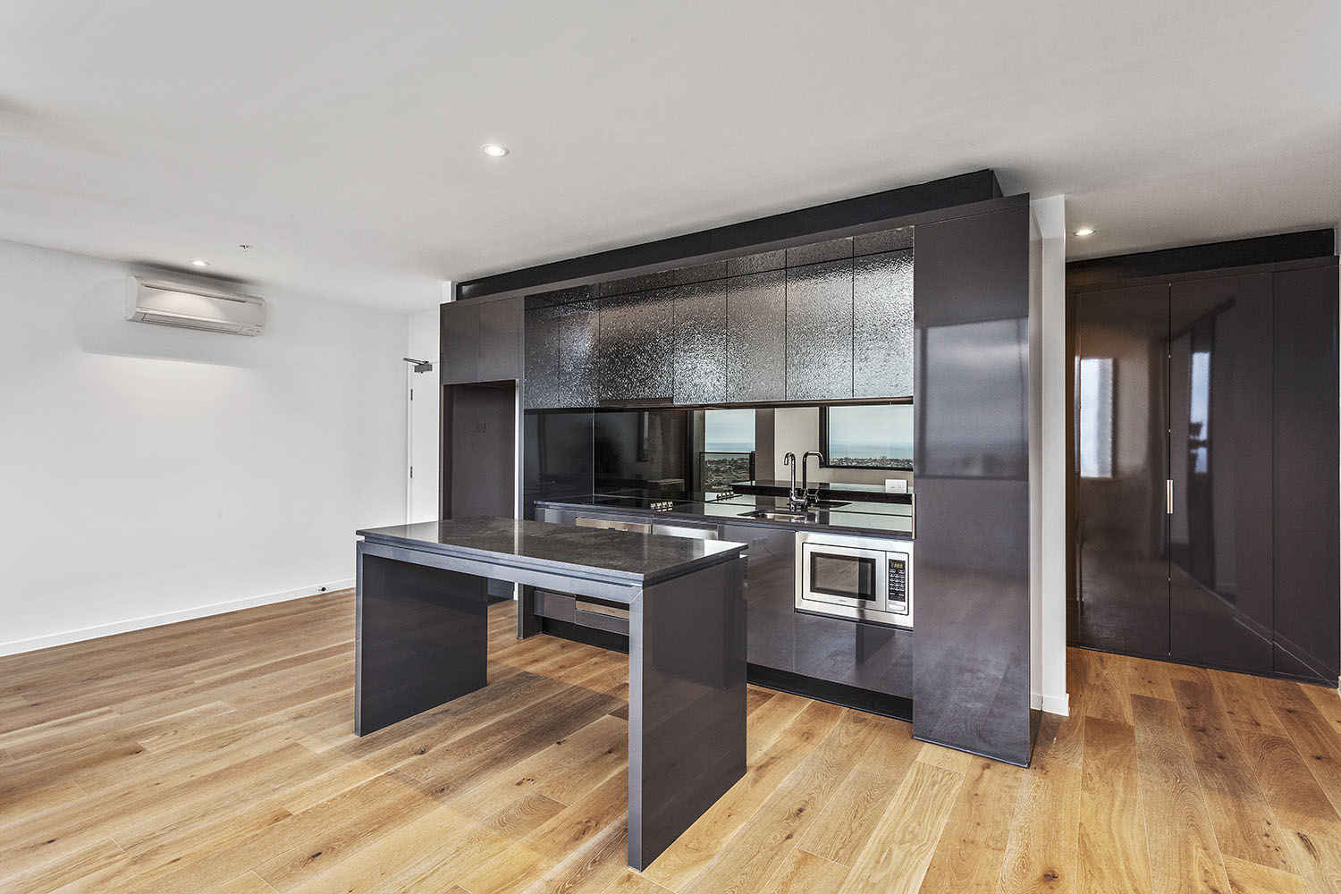 4102/33 Rose Lane, Melbourne VIC 3000 