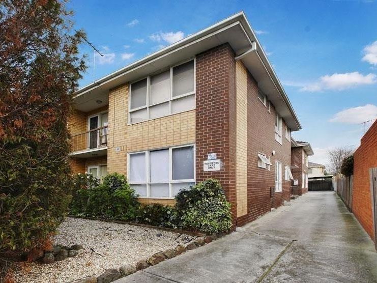 4/14 Kokaribb Road, Carnegie VIC 3163 