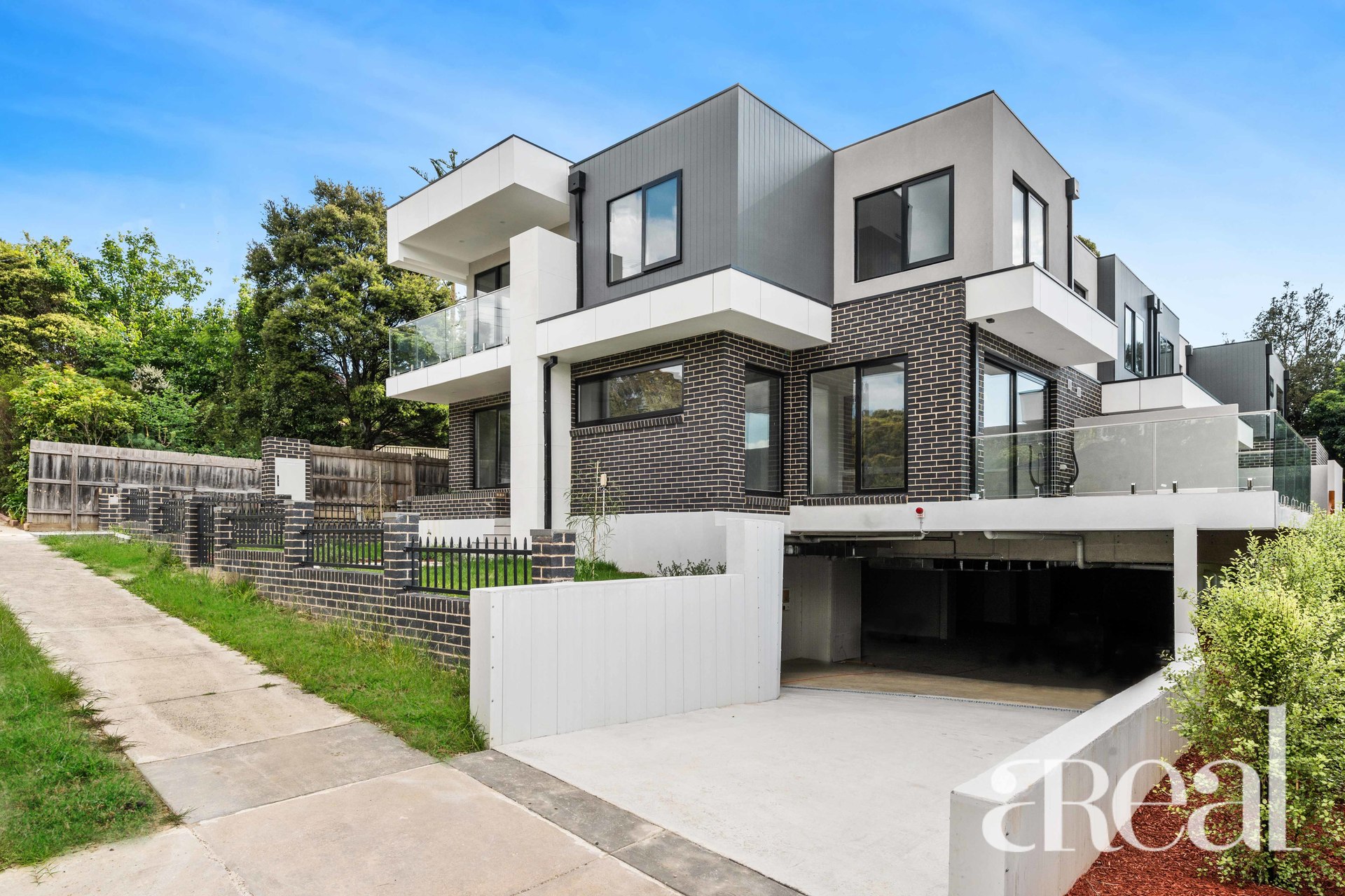 4/16 Turana Street, Doncaster VIC 3108 
