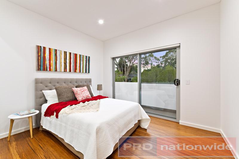 42 Harcourt Avenue EAST HILLS NSW 2213