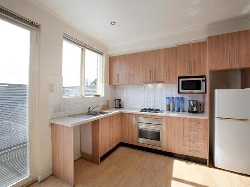 4/233 Cotham Road, Kew VIC 3101 