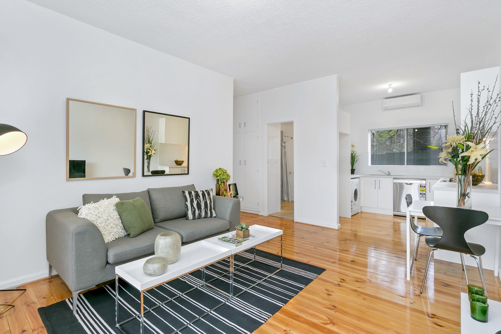 4/3 Taylors Road