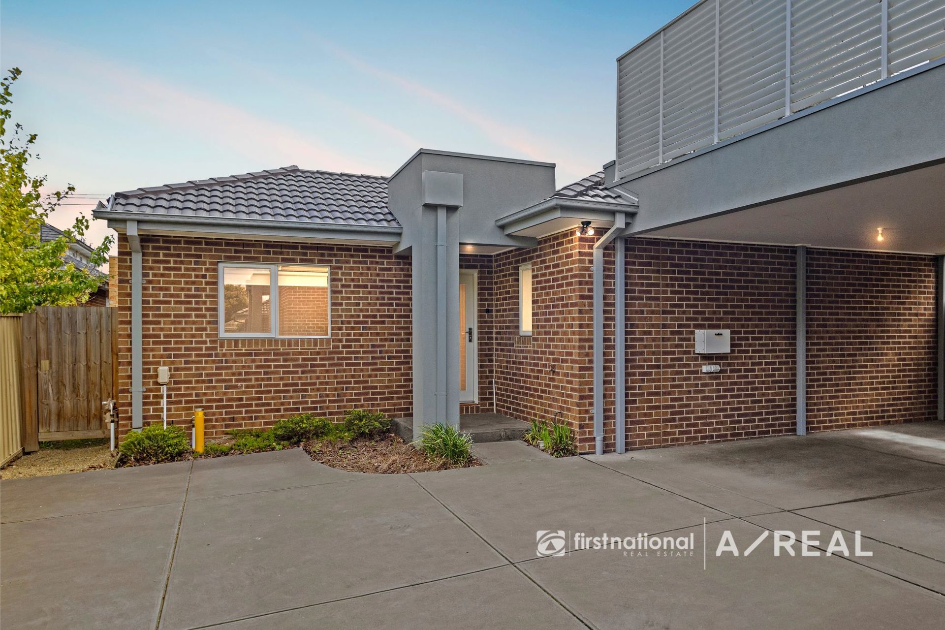 4/33 Clements Grove, Reservoir VIC 3073 