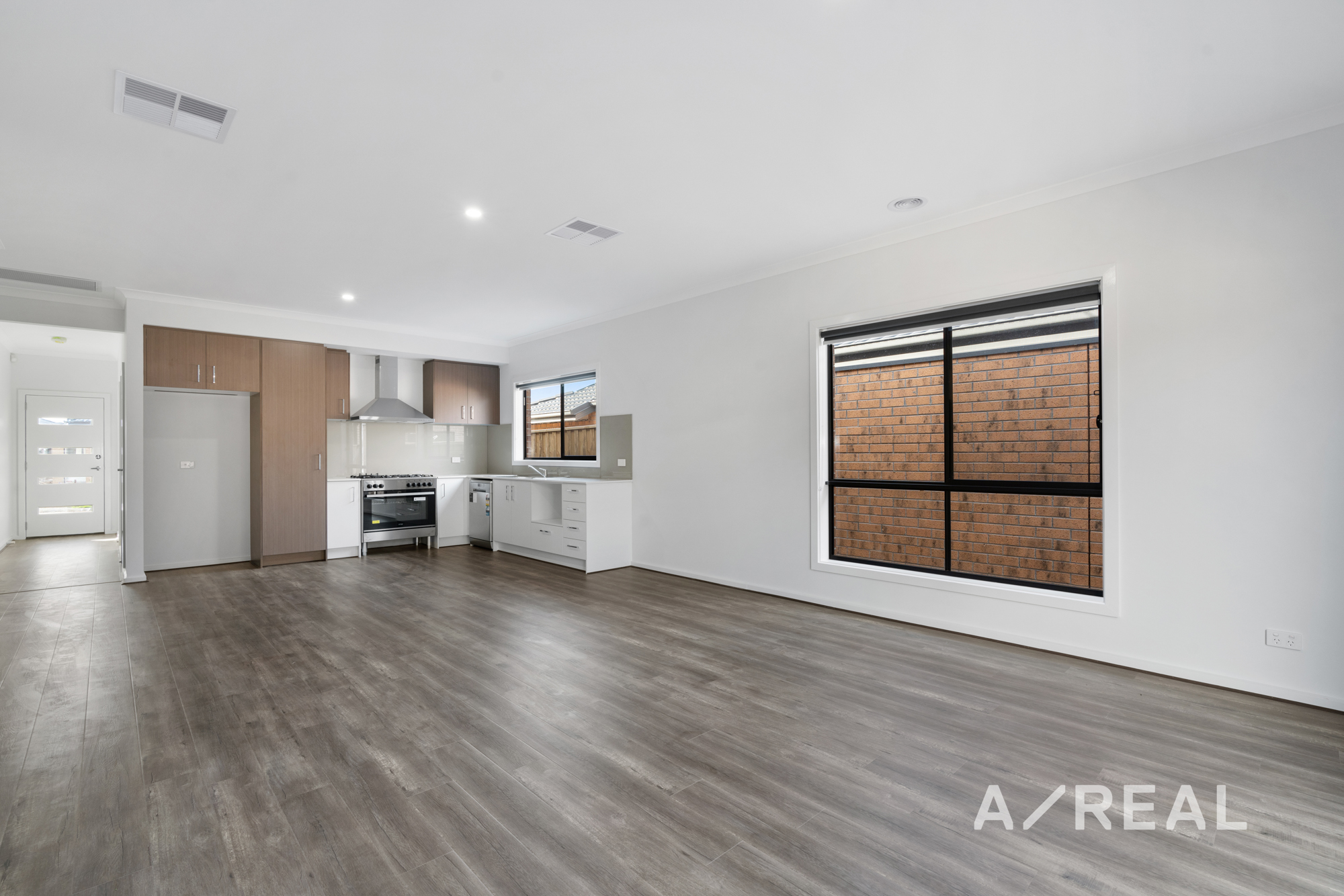 44 Woolspinner Crescent, Wyndham Vale VIC 3024 