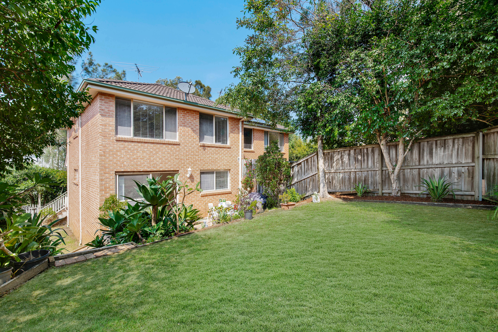 45 Carnarvon Drive, Frenchs Forest NSW 2086