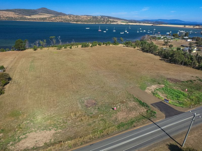 49-67 Arthur Highway, DUNALLEY, TAS, 7177