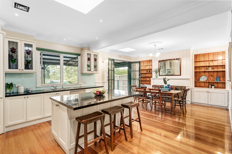 5 Grandview Avenue