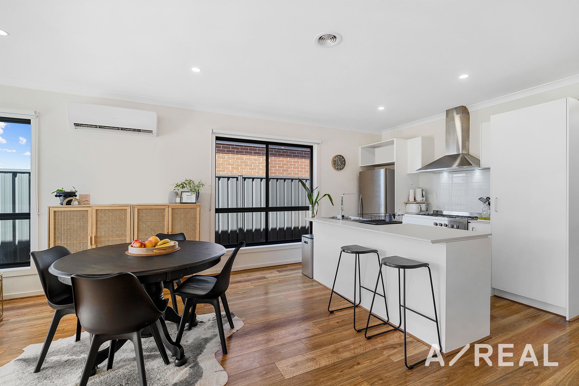 5 Henderson Drive, Tarneit VIC 3029 
