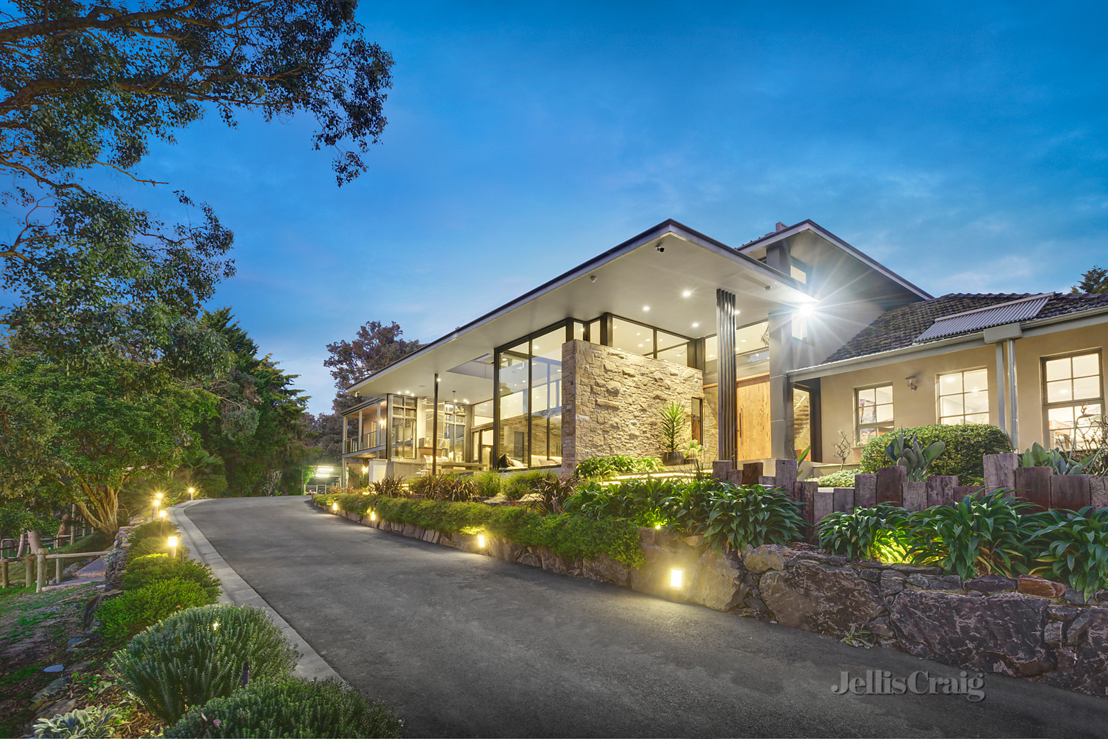 5 Pambara Court, Donvale
- Print Image 1