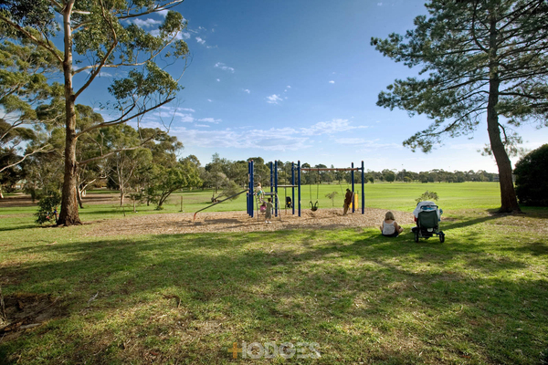 5 Perry Court Brighton East