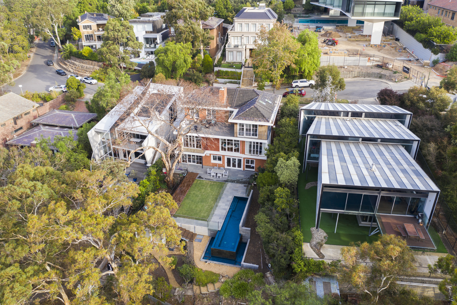 5 Raheen Drive, Kew RT Edgar