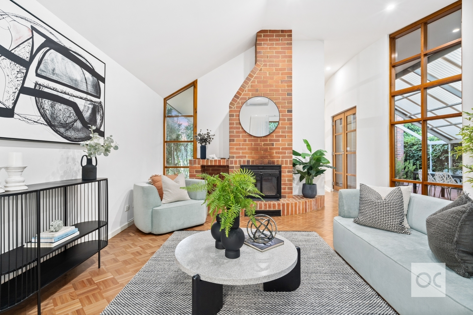 5 Warwick Avenue