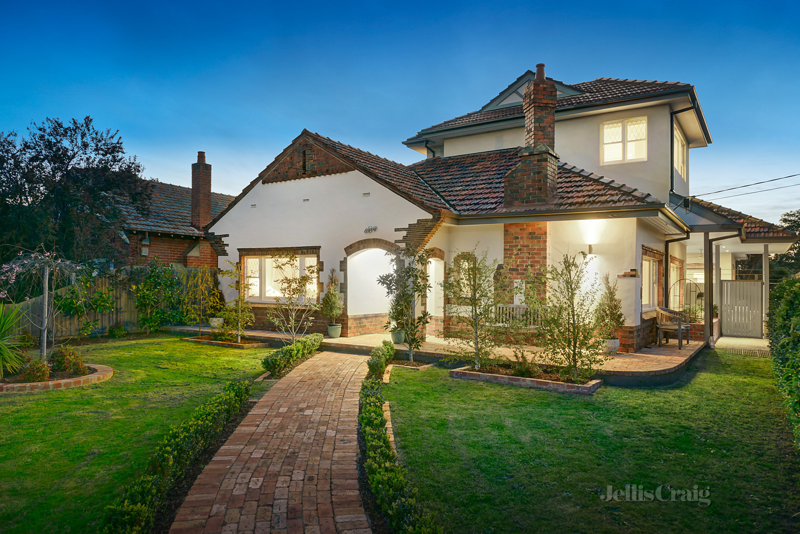 5 Whitmuir Road, Bentleigh
- Print Image 1