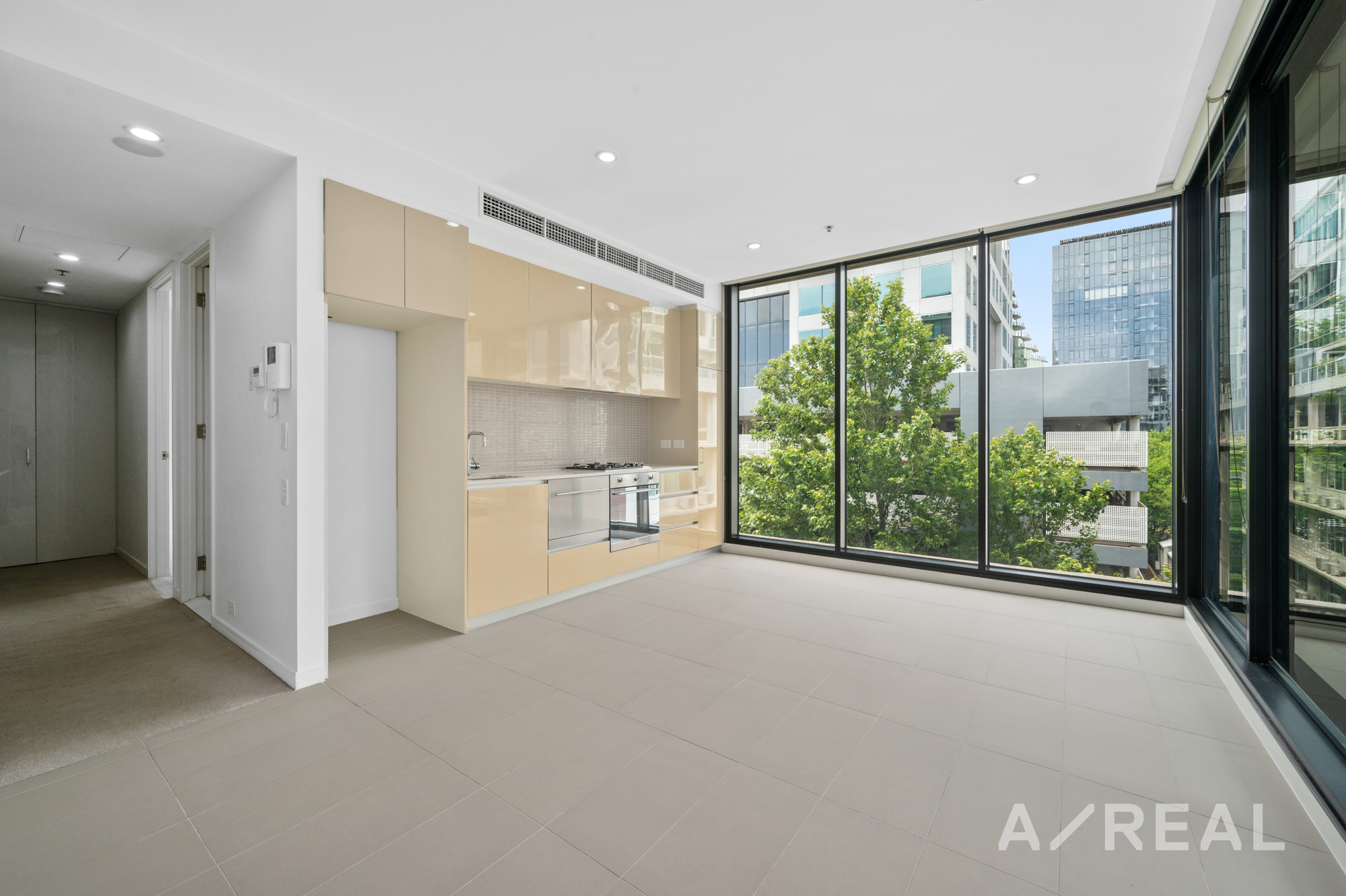 503/70 Queens Road, Melbourne VIC 3004 
