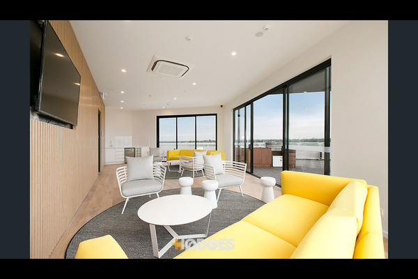 506/7 Balcombe Road Mentone
