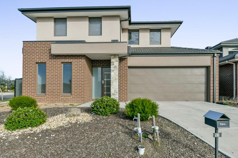 51 Escapade Boulevard, Craigieburn VIC 3064 