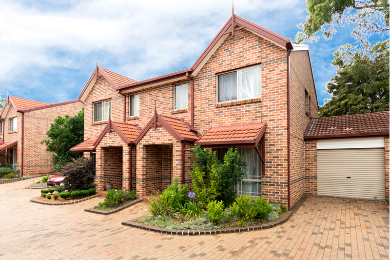 5/10 Owen Jones Row Menai NSW 2234 