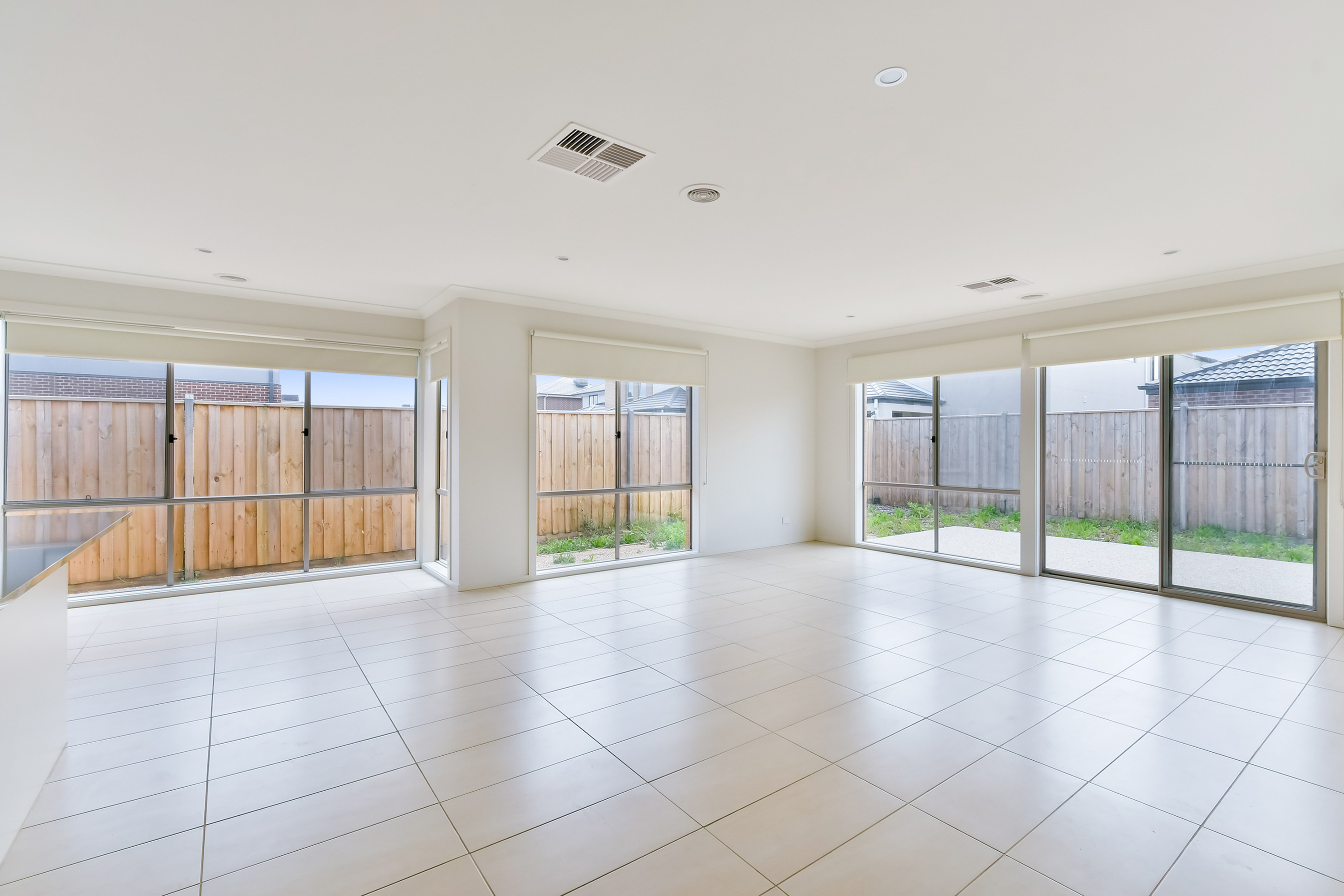 52 Newport Avenue, Williams Landing VIC 3027 