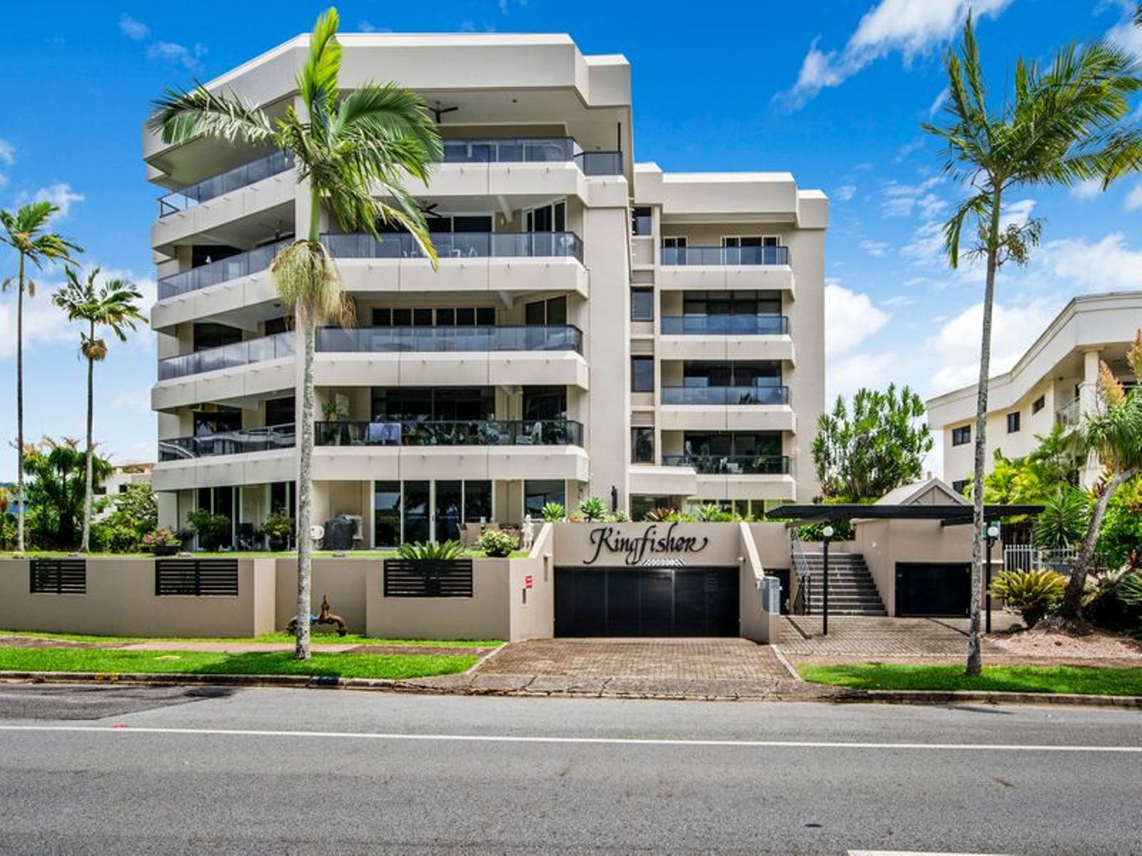 5/281 The Esplanade, CAIRNS NORTH QLD 4870