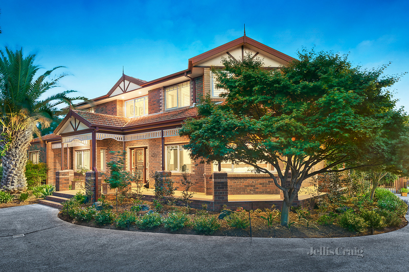 53 Jenola Parade